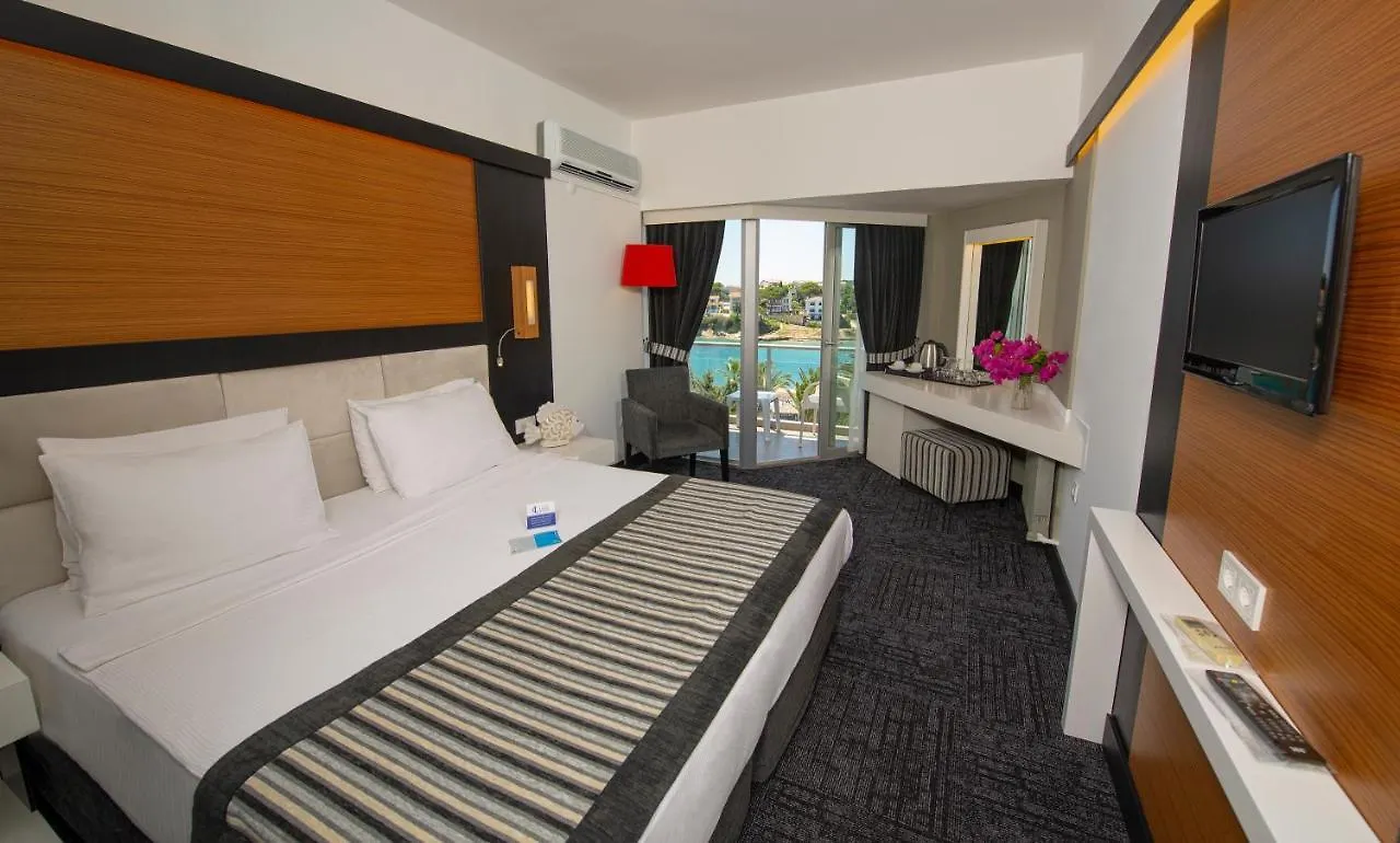 Cesme Ladin Hotel