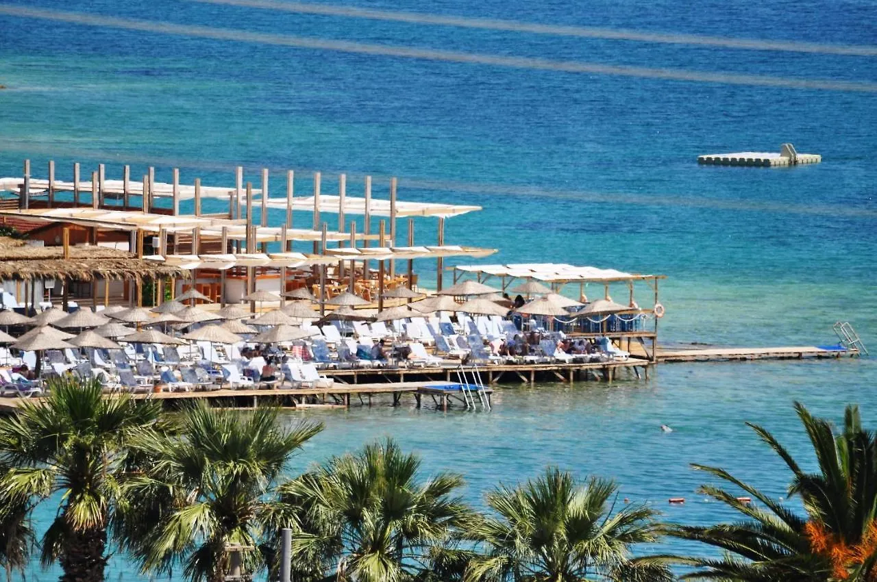 Cesme Ladin Hotel