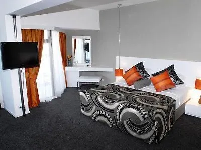 Cesme Ladin Hotel