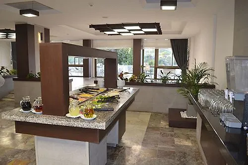 Cesme Ladin Hotel